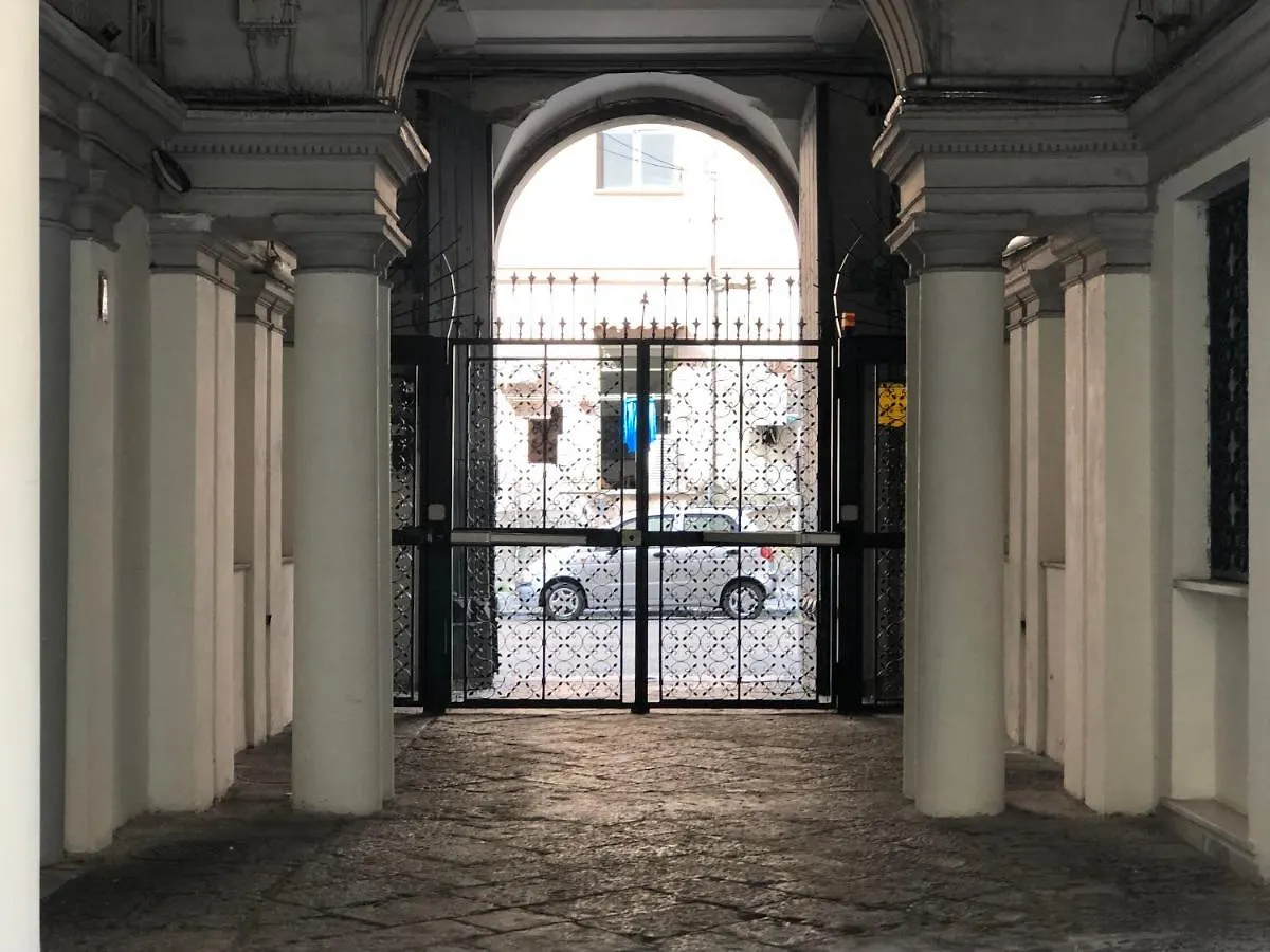 Casa Chiara Italia classic free parking Napoli Casa vacanze